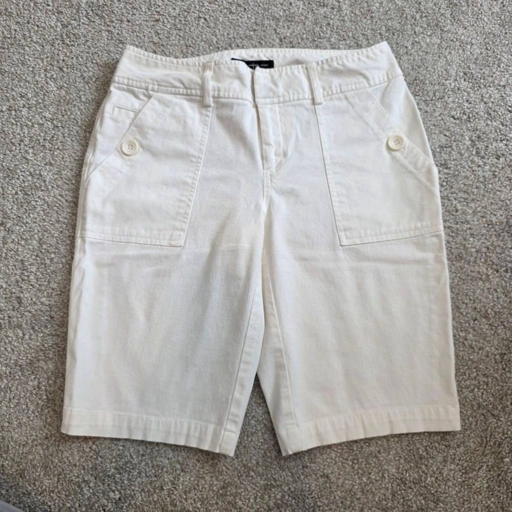INC International Concepts Shorts Size 0 White